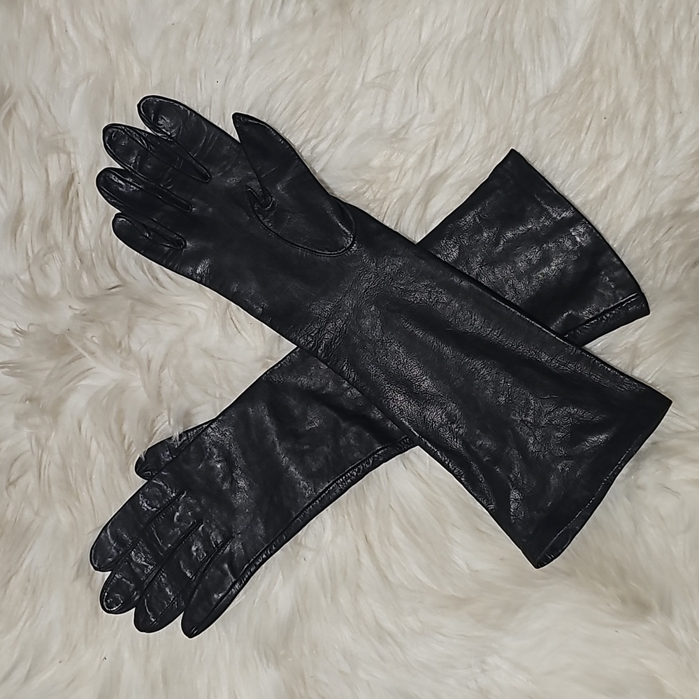 Black Vintage French Leather Gloves w/ 100% Silk Lining Size 7 Perfect Condition